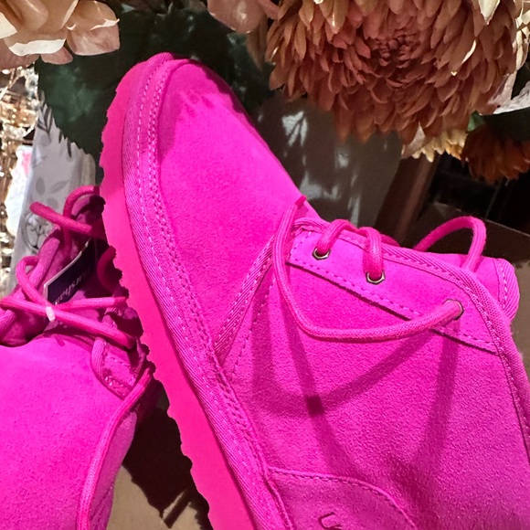 UGG Pink Fuchsia Ankle Boots 🌸 - Picture 5 of 7